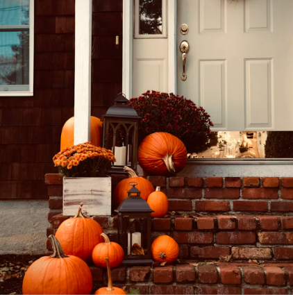 Halloween Parade on Main Street in Warrenton