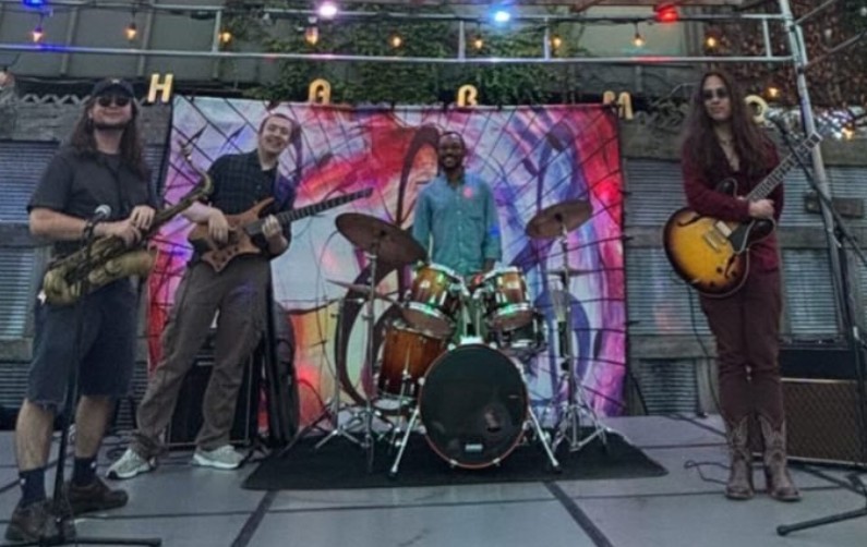 Johnny Knollwood & the Church of Mad Love live at Montclair Brewery