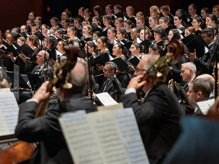 New Jersey Symphony: Neruda Songs and Poulenc’s Gloria