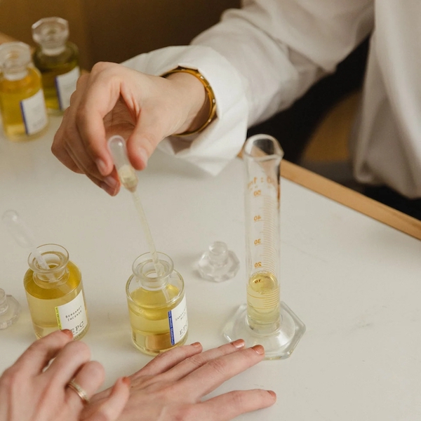 Experimental Perfume Club Perfume Blending Masterclass