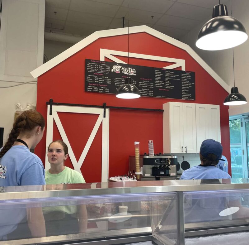 Moo Thru Herndon Interior