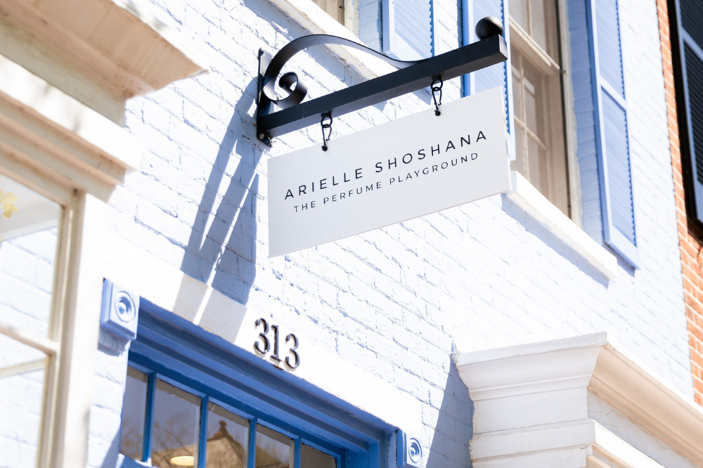 the exterior of arielle shoshanna's new space in alexandria