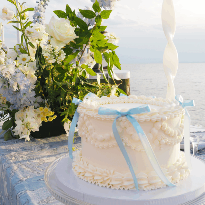 another wedding cake by Kathleen Faliskie
