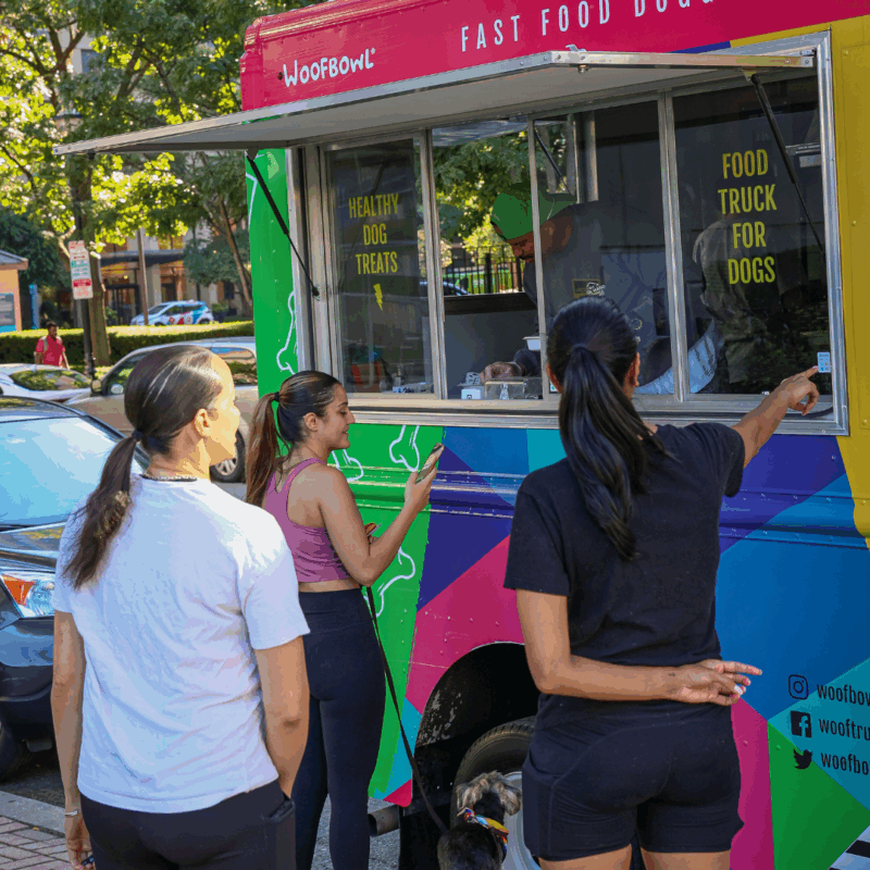 patrons line up at the woofbowl truck