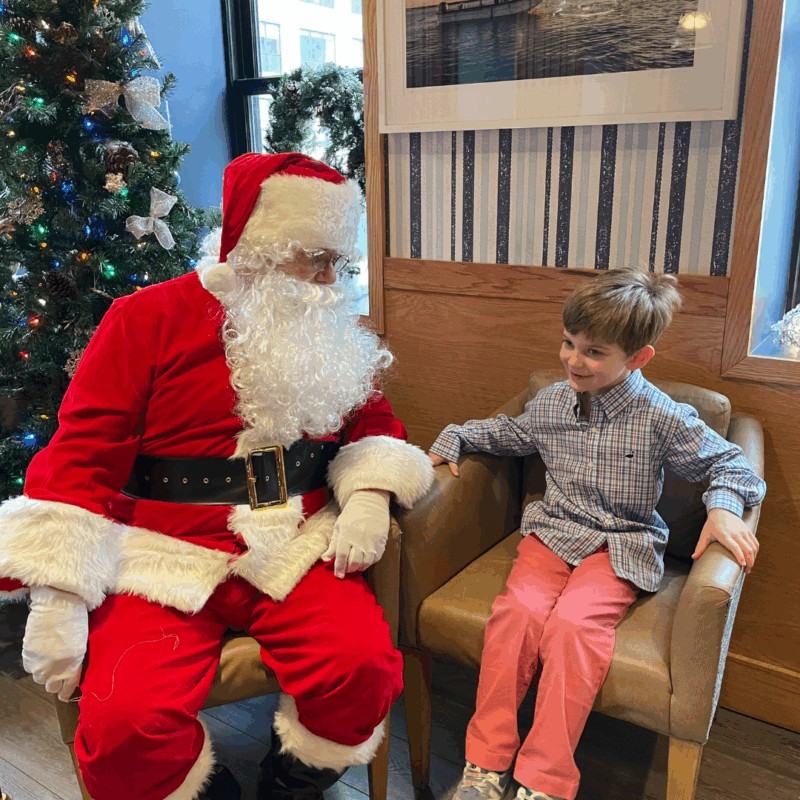 santa at hank's oyster bar 