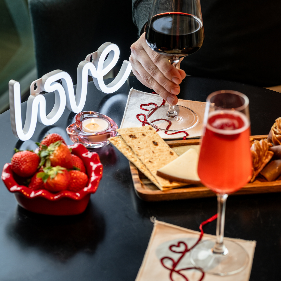 galentine's brunch at syn