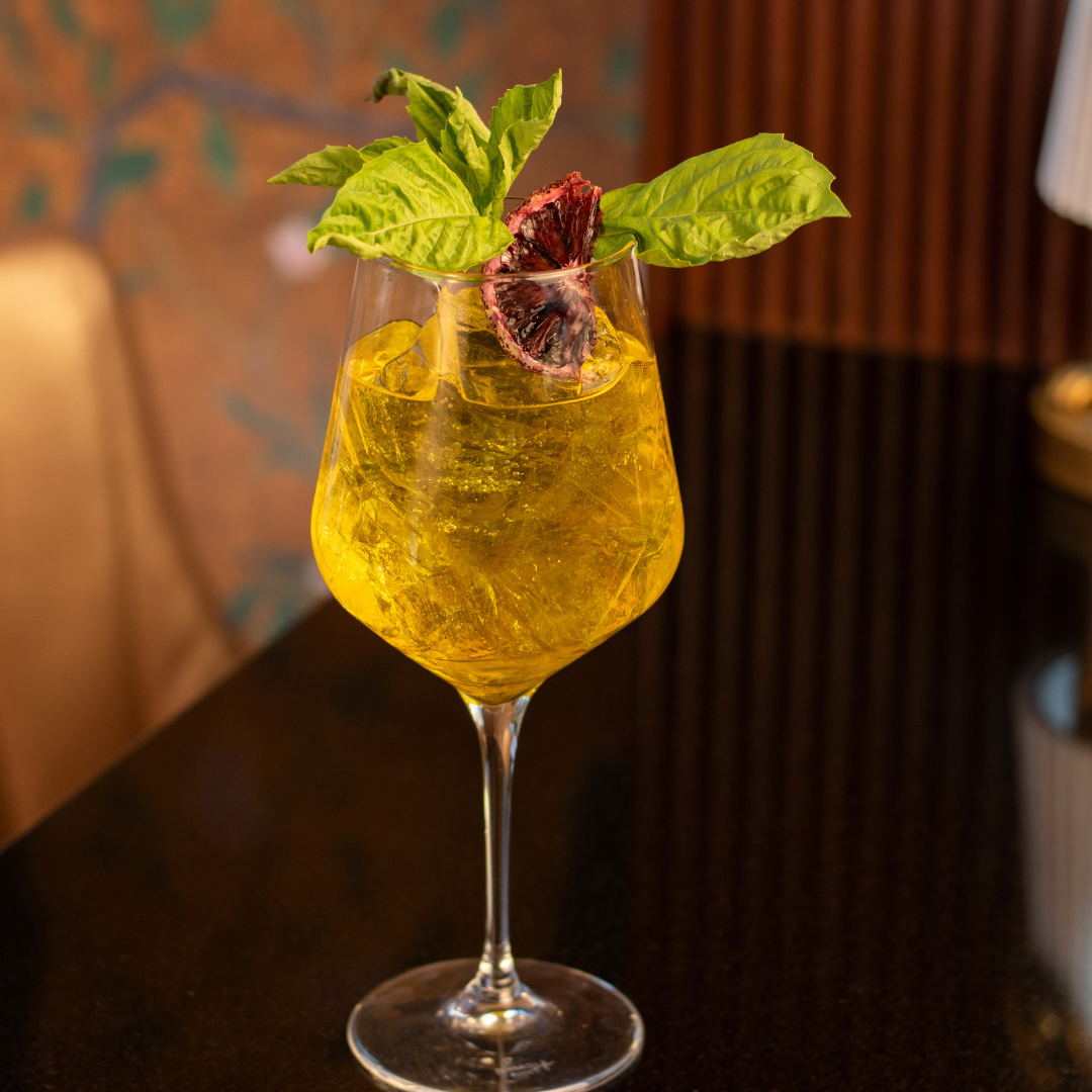majestic cocktail saffron spritz