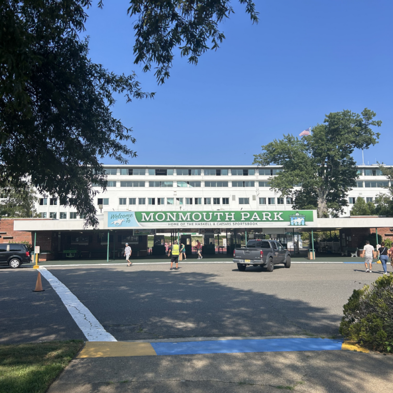 monmouth park racetrack